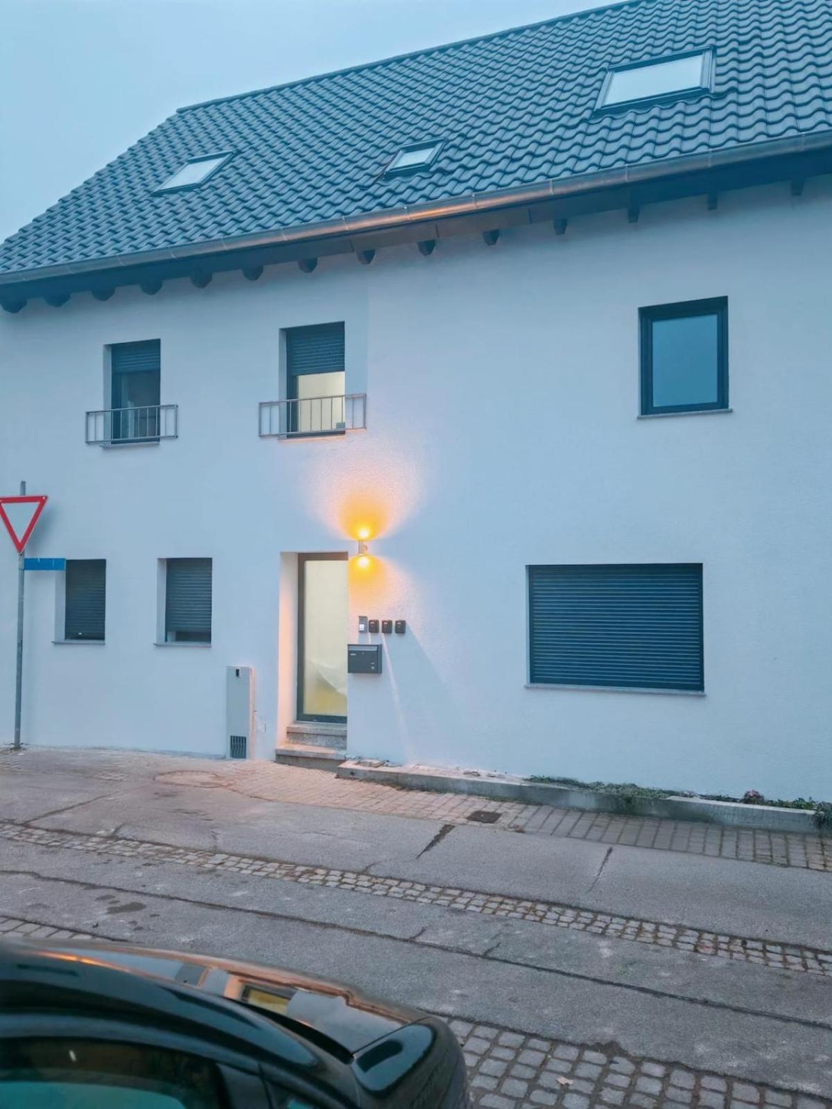 Charmantes Schickes Apartment Neuenstadt am Kocher Εξωτερικό φωτογραφία